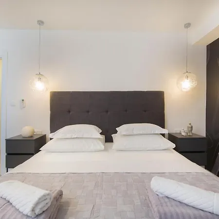 Апартаменты Marina Heart Of *